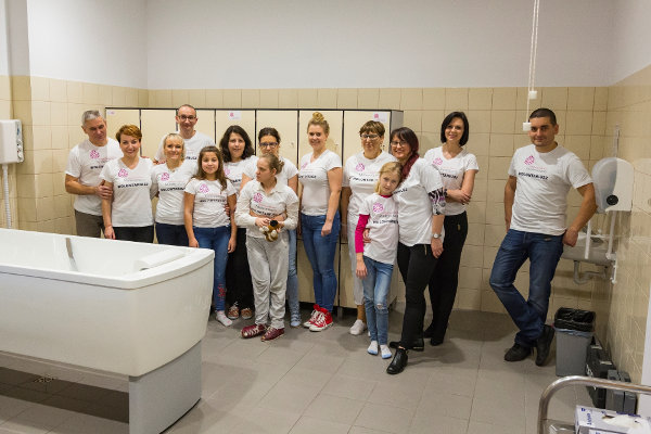 Rehabilitation bathroom for the disabled