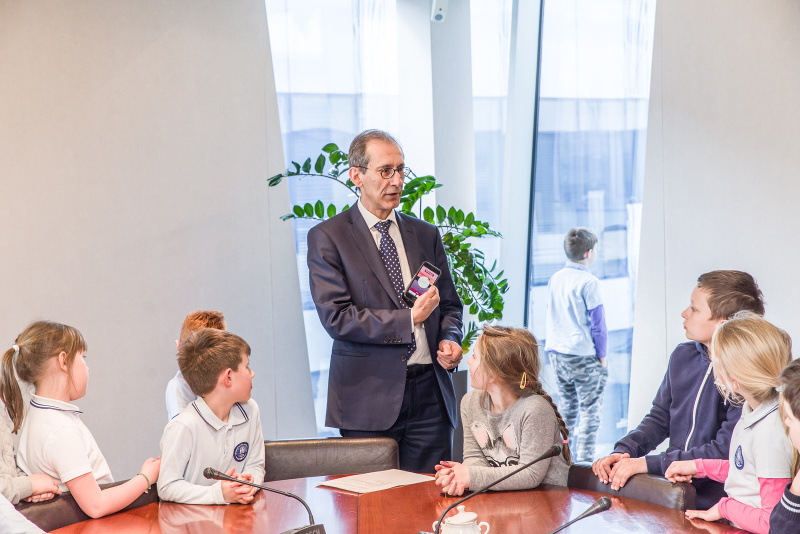 First-graders visit Bank Millennium